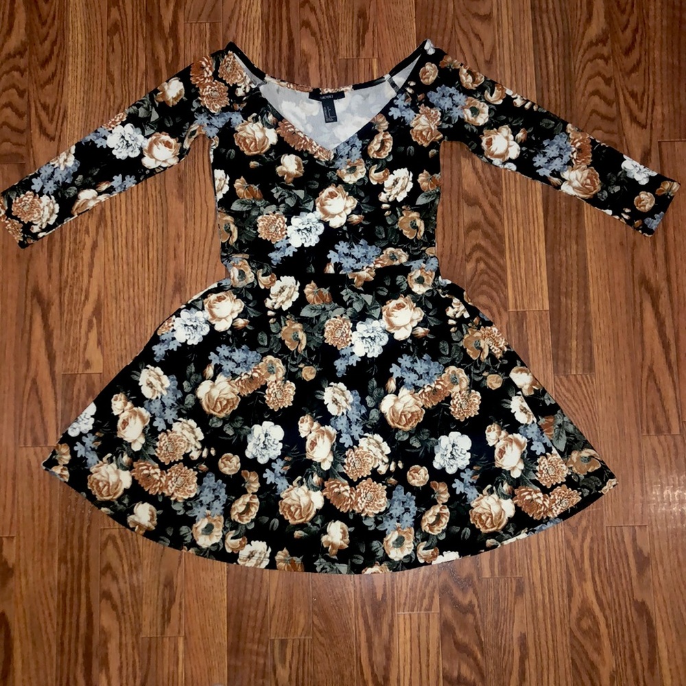 Forever 21 Long-sleeve, floral dress